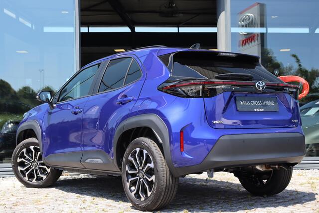 Toyota YARIS Cross 1.5 Hybrid 115 Dynamic, Comfort pack, BSM, Apple Carplay / Android Auto, Climate control.