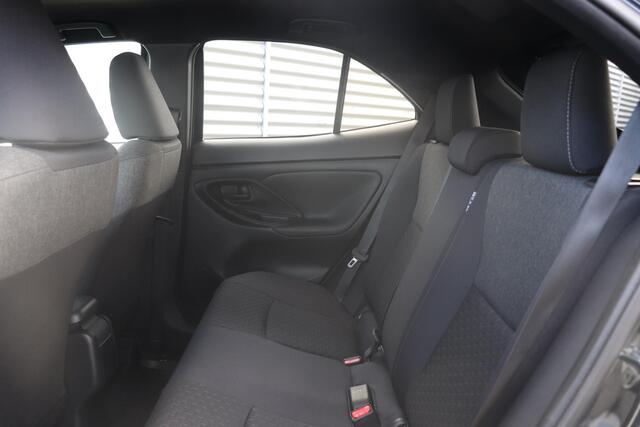 Toyota YARIS Cross 1.5 Hybrid 115 Dynamic, Parkeersensoren, All-season, Keyless, Camera!