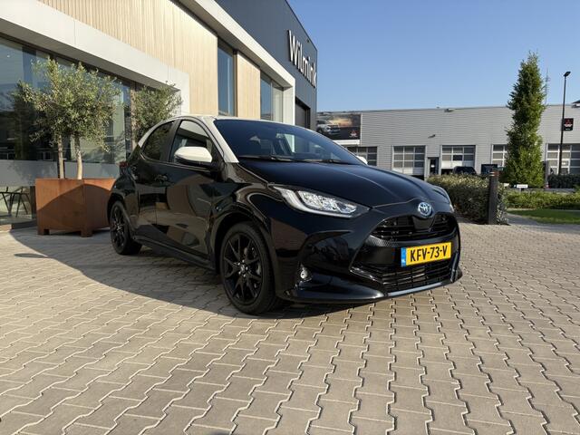 Toyota YARIS 1.5 Hybrid Executive Bi-Tone | PDC V+A | HUD