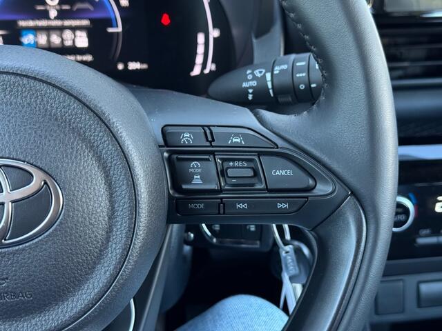 Toyota YARIS 1.5 Hybrid Comfort - Navi - camera - sensoren