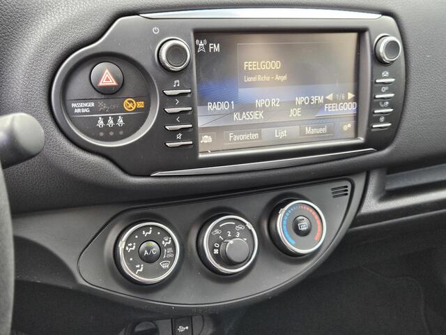 Toyota YARIS 1.5 VVT-i Dynamic 5drs 1e eig.