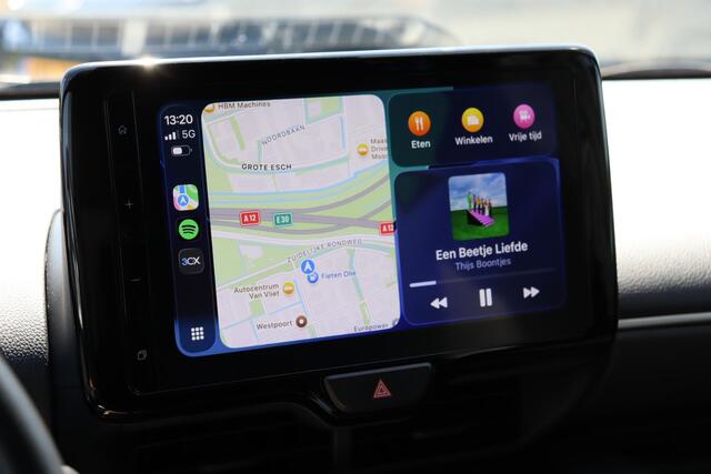 Toyota YARIS 1.5 Hybrid Executive, Halfleder, LM velgen, Stoelverwarming, Apple Carplay / Android Auto.