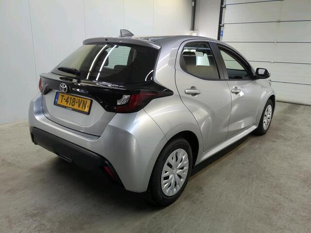 Toyota YARIS 1.5 VVT-i Active, Camera! Carplay! VERWACHT!!