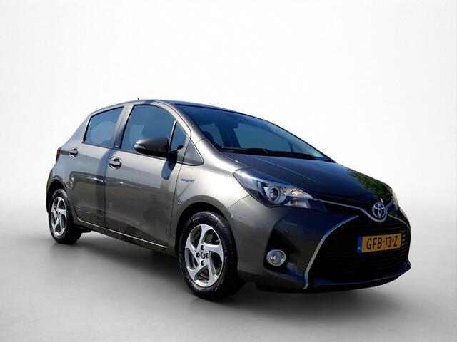 Toyota YARIS 1.5 Hybrid Dynamic Limited | Stoelverwarming | Parkeersensoren voor | Achteruitrijcamera | Climate Control |