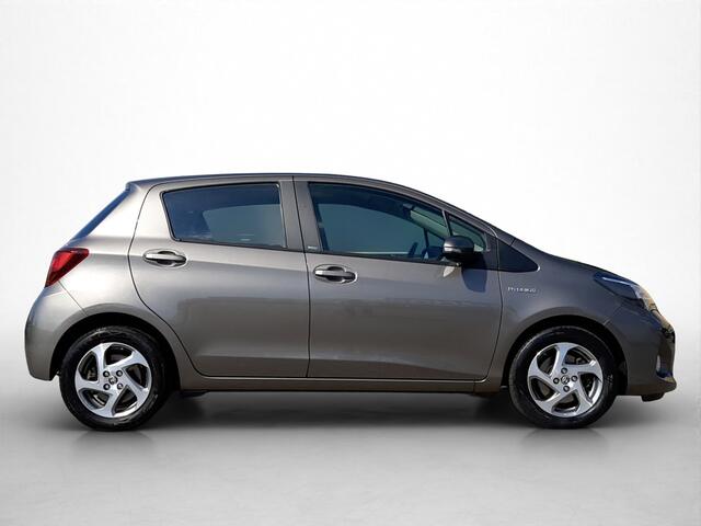 Toyota YARIS 1.5 Hybrid Dynamic Limited | Stoelverwarming | Parkeersensoren voor | Achteruitrijcamera | Climate Control |