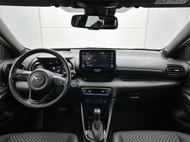 Toyota YARIS 1.5 Hybrid Executive | BTW voertuig | Head-Up Display | Dodehoek detectie | Parkeersensoren voor+achter | Stoelverwarming | Apple CarPlay/Android Auto | Cruise Control Adaptive | Climate Control |