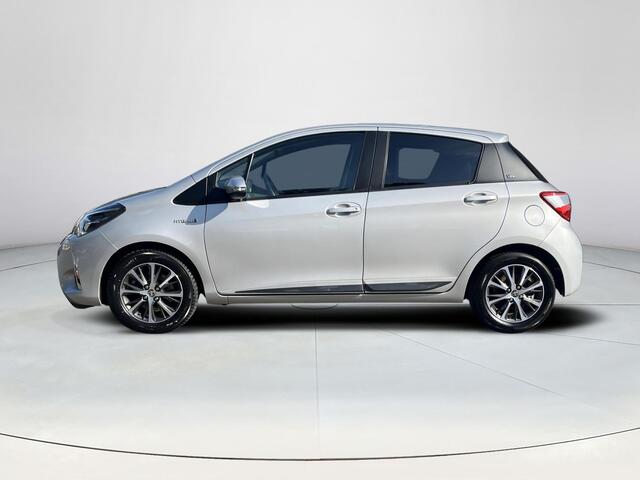 Toyota YARIS 1.5 Hybrid Y20 | Navigatie | Parkeersensoren | Licht metalen velgen | Keyless entry |