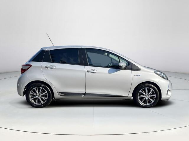 Toyota YARIS 1.5 Hybrid Y20 | Navigatie | Parkeersensoren | Licht metalen velgen | Keyless entry |