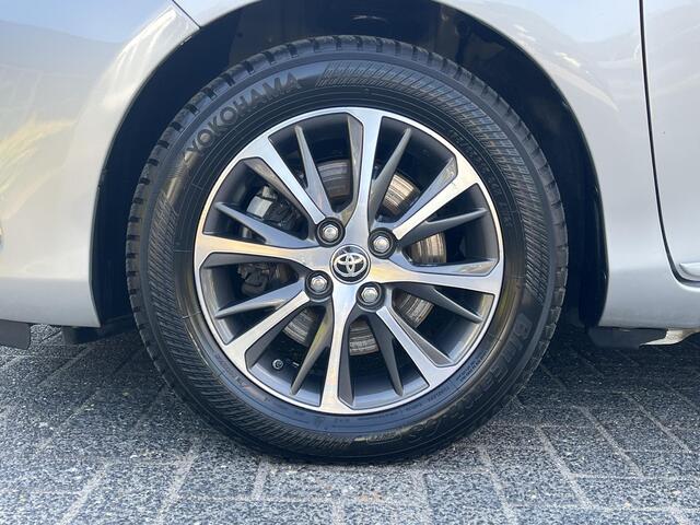 Toyota YARIS 1.5 Hybrid Y20 | Navigatie | Parkeersensoren | Licht metalen velgen | Keyless entry |