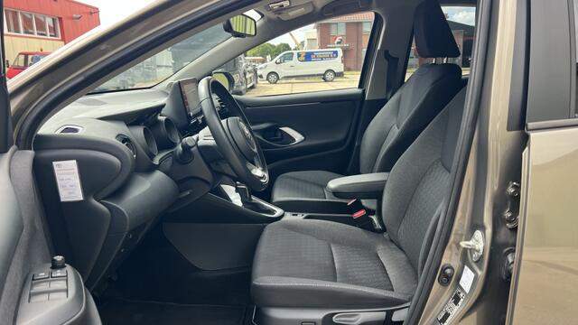Toyota YARIS 1.5 Hyb. Dynamic