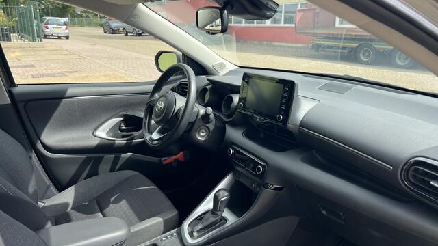 Toyota YARIS 1.5 Hyb. Dynamic
