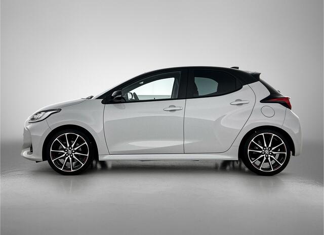 Toyota YARIS 1.5 Hybrid GR Sport | BTW voertuig | JBL | dodehoek detectie | Stoelverwarming | Draadloze telefoonlader | Navigatie | Apple CarPlay/Android Auto | Cruise Control Adaptive |