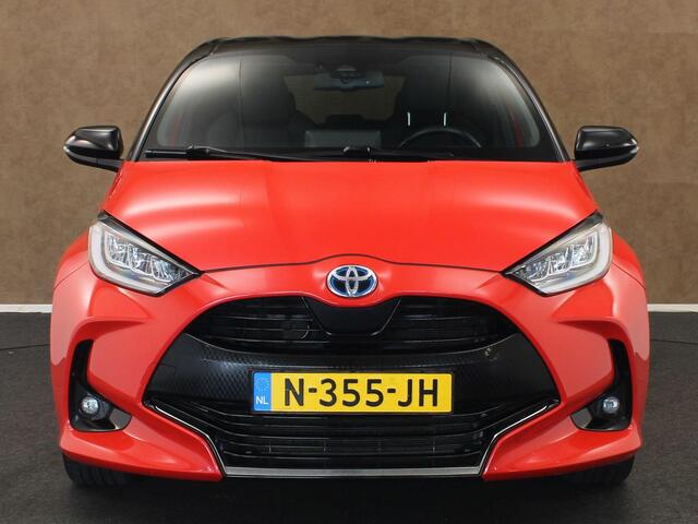 Toyota YARIS 1.5 Hybrid Executive - ACHTERUITRIJCAMERA - HEAD-UP DISPLAY - AIRCO (AUTOMATISCH) - KEYLESS ENTRY/START - APPLE CARPLAY/ANDROID AUTO - CRUISE CONTROL ADAPTIEF - LED KOPLAMPEN - EXTRA GETINT GLAS ACHTER