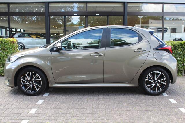 Toyota YARIS 1.5 Hybrid Dynamic | Rijklaar | Afn. trekhaak | PDC | Apple/Android | DAB+ | Camera | Adap. Cruise | Clima
