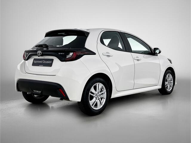 Toyota YARIS 1.5 Hybrid Active | BTW voertuig | Keyless Entry/Start | Climate Control | Cruise Control Adaptive | Achteruitrijcamera | Velgen |