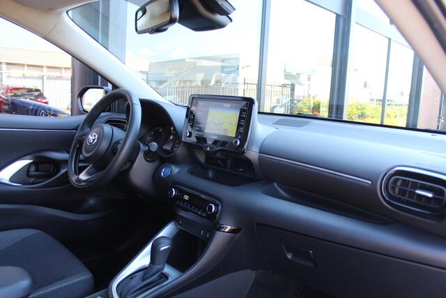 Toyota YARIS 1.5 Hybrid Dynamic | Rijklaar | Stoel/Stuur-verw. | Navi | Apple/Android | Camera | DAB+ | Bluetooth | Clima | Adap. Cruise