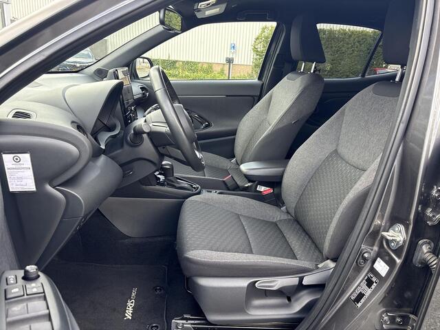Toyota YARIS Cross 1.5 Hybrid 115 Dynamic **TREKHAAK/ STOEL EN STUURVERWARMING/ DODEHOEK DETECTIE**