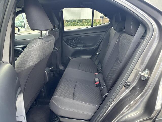 Toyota YARIS Cross 1.5 Hybrid 115 Dynamic **TREKHAAK/ STOEL EN STUURVERWARMING/ DODEHOEK DETECTIE**