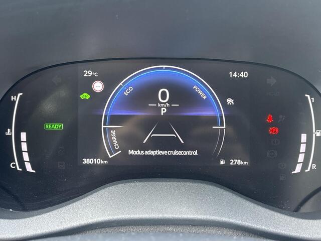 Toyota YARIS Cross 1.5 Hybrid 115 Dynamic **TREKHAAK/ STOEL EN STUURVERWARMING/ DODEHOEK DETECTIE**