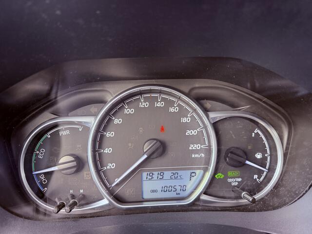 Toyota YARIS 1.5 Hybrid Active Navi Cruisecontrol