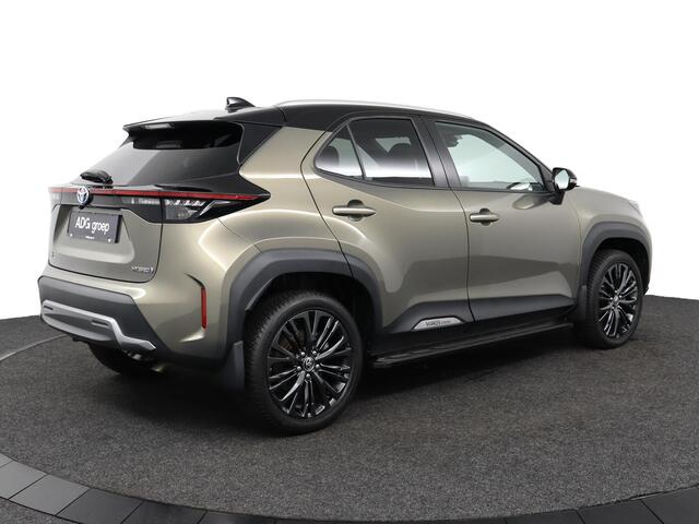 Toyota YARIS Cross 1.5 Hybrid Explore | Apple Carplay/Android Auto | Tree planken | stuur, stoel, voorruit verwarming |