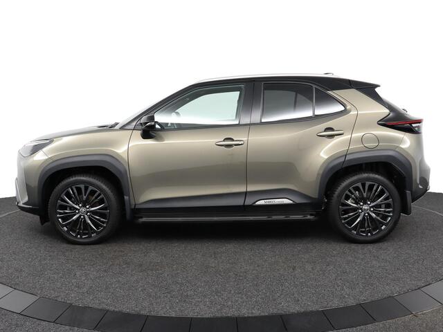 Toyota YARIS Cross 1.5 Hybrid Explore | Apple Carplay/Android Auto | Tree planken | stuur, stoel, voorruit verwarming |
