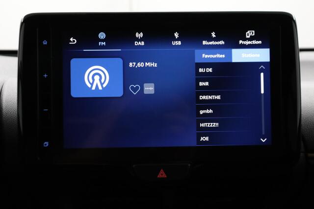 Toyota YARIS Cross 1.5 Hybrid Explore | Apple Carplay/Android Auto | Tree planken | stuur, stoel, voorruit verwarming |