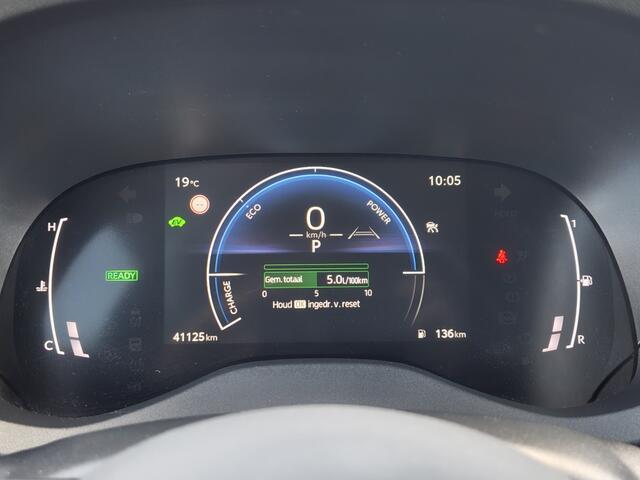 Toyota YARIS 1.5 Hybrid 115 Dynamic | Sensoren v/a | Stuur & Stoelverwarming