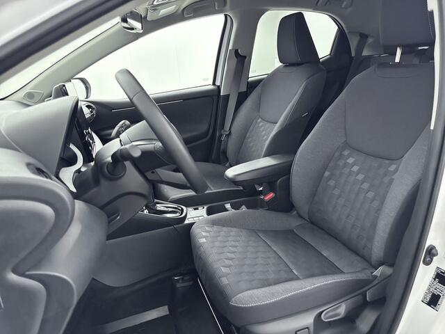 Toyota YARIS 1.5 Hybrid 115 Dynamic Comfort Pack | 3600 EU voordeel!* | Voor + achter parkeersensoren | Carplay draadloos |
