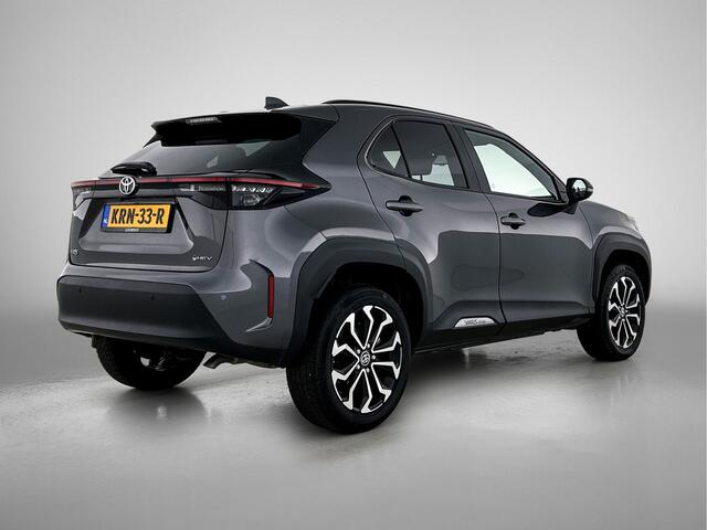 Toyota YARIS Cross 1.5 Hybrid Dynamic | Navigatie | ACC | Clima | Stoelverwarming | Keyless | 17" LMV |