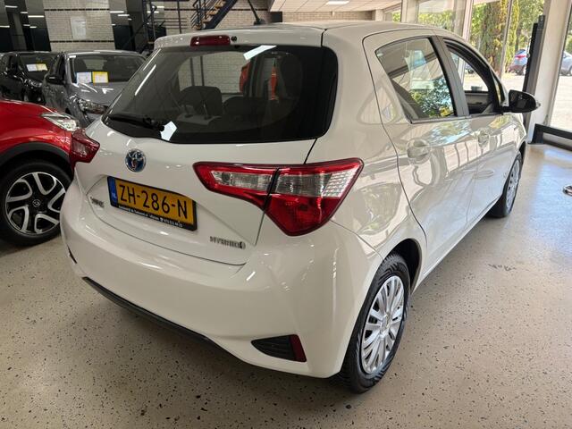 Toyota YARIS 1.5 HYB. Airco ECC Multimedia PDC Camera