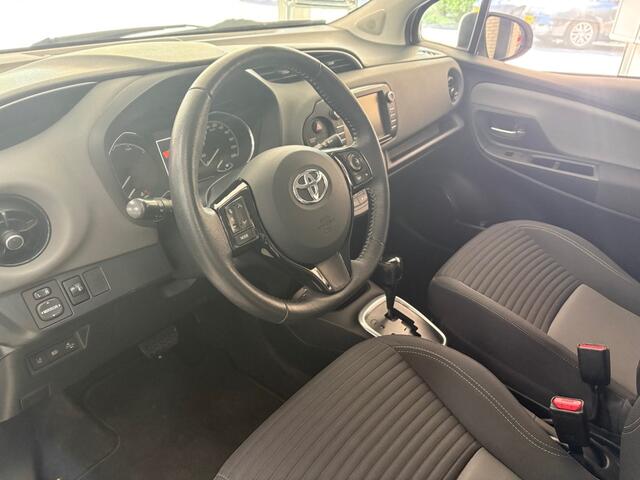 Toyota YARIS 1.5 HYB. Airco ECC Multimedia PDC Camera