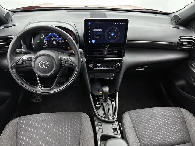 Toyota YARIS Cross 1.5 Hybrid 115 First Edition + | BTW Voertuig | Stoel+stuurverwarming | Cruise Control Adaptive | Camera | Climate Control | Apple CarPlay-Android Auto |