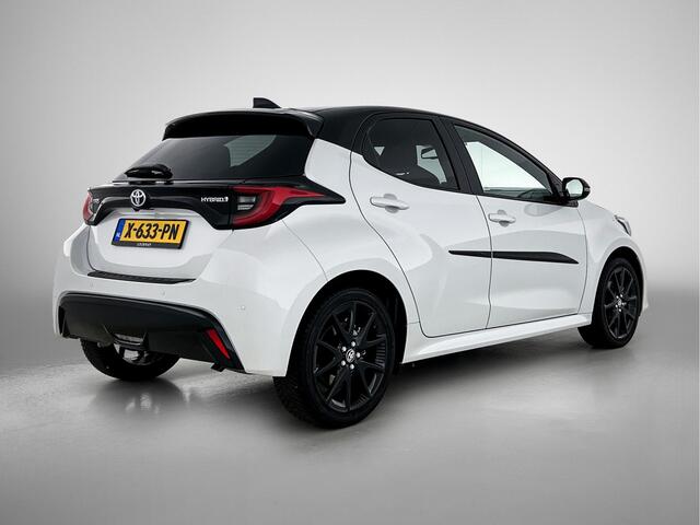 Toyota YARIS 1.5 Hybrid Executive | Navigatie | ACC | Clima | Stoelverwarming | Keyless | 17" LMV |