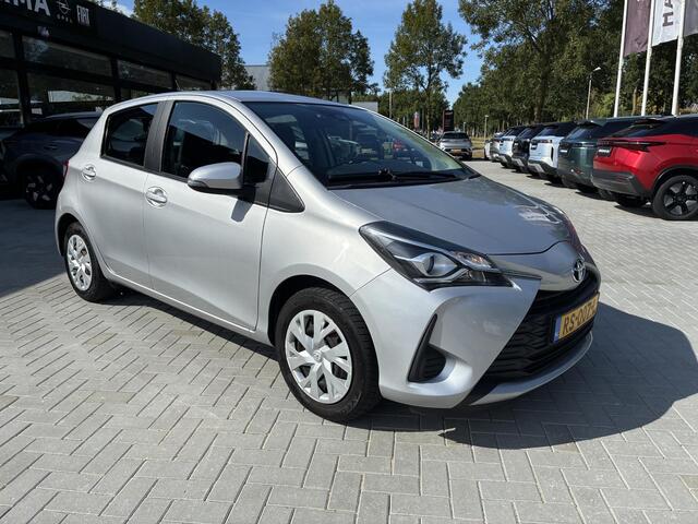Toyota YARIS 1.0 VVT-i Aspiration 5-Deurs | Climate control | Camera | Navigatie | Cruise control | Elektrisch Pakket | Bluetooth telefoonvoorbereiding