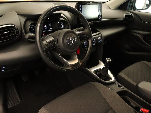 Toyota YARIS Cross 1.5 VVT-I Active - ORIGINEEL NEDERLANDSE AUTO - VASTE TREKHAAK 1350KG GEREMD TREKGEWICHT - APPLE CARPLAY/ANDROID AUTO - ACHTERUITRIJ CAMERA - ADAPTIVE CRUISE CONTROL