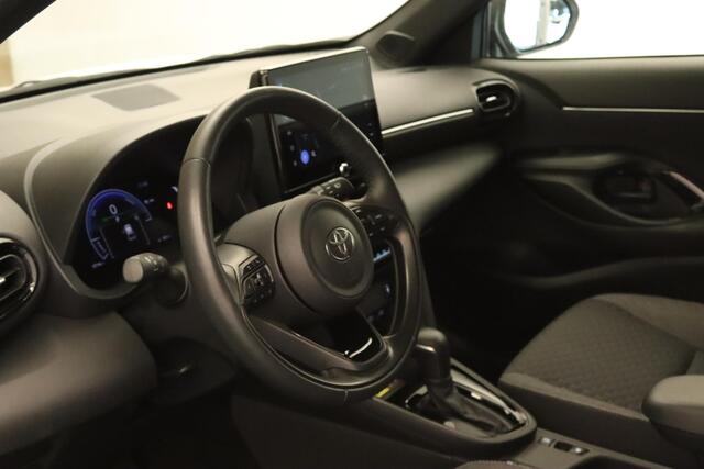 Toyota YARIS Cross 1.5 Hybrid 130 Dynamic - CLIMATE CONTROL - APPLE CARPLAY/ANDROID AUTO - ACHTERUITRIJCAMERA - CRUISE CONTROL ADAPTIEF - DRAADLOZE TELEFOONLADER - VOORSTOELEN VERWARMD - STUURVERWARMING - KEYLESS ENTRY/START - EXTRA GETINT GLAS