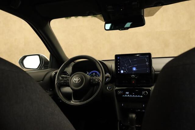 Toyota YARIS Cross 1.5 Hybrid 130 Dynamic - CLIMATE CONTROL - APPLE CARPLAY/ANDROID AUTO - ACHTERUITRIJCAMERA - CRUISE CONTROL ADAPTIEF - DRAADLOZE TELEFOONLADER - VOORSTOELEN VERWARMD - STUURVERWARMING - KEYLESS ENTRY/START - EXTRA GETINT GLAS