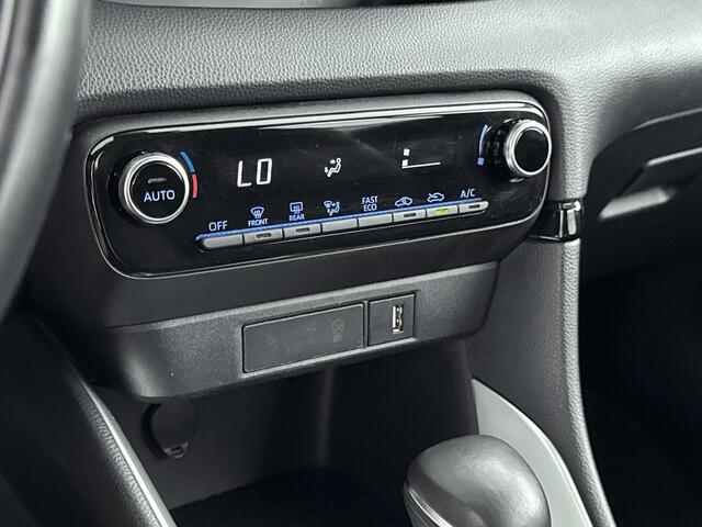 Toyota YARIS 1.5 Hybrid Business Plus | Lichtmetalen velgen | Apple Carplay-Android Auto | Parkeercamera | **