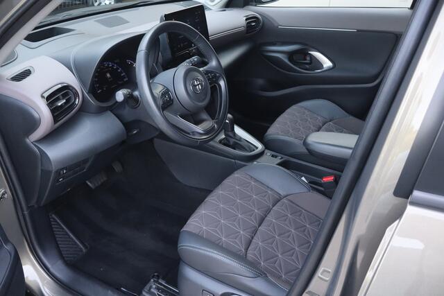 Toyota YARIS Cross 1.5 Hybrid Executive - NL- Auto!! HUD I Camera I Dode Hoek