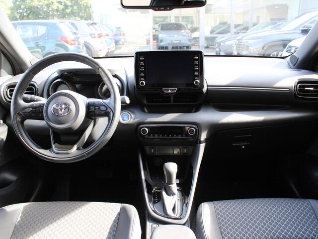Toyota YARIS 1.5 Hybrid Executive | KEYLESS ENTRY | STOELVERWARMING | APPLE CARPLAY / ANDROID AUTO |