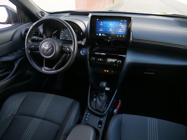 Toyota YARIS Cross 1.5 Hybrid Adventure 116 Pk Automaat Navi / DAB / Apple Carplay / Camera / Stoelverwarming