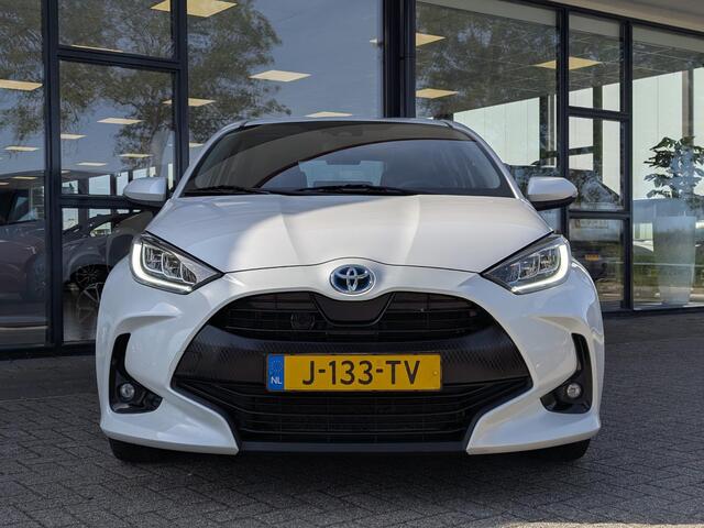 Toyota YARIS 1.5 Hybrid Dynamic | Nieuwe All seaons | Parelmoer | Camera | Keyless | ACC | Navi | Carplay