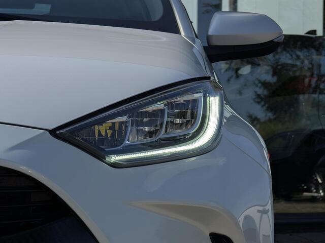Toyota YARIS 1.5 Hybrid Dynamic | Nieuwe All seaons | Parelmoer | Camera | Keyless | ACC | Navi | Carplay
