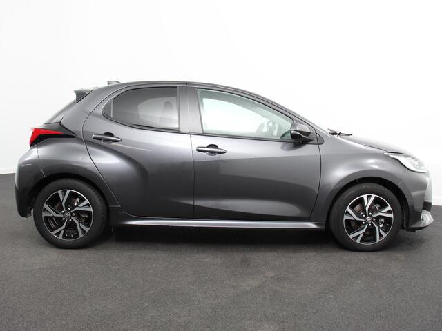 Toyota YARIS 1.5 Hybrid Dynamic Automaat Climate control Cruise control adaptieve LED Achteruitrijcamera Lane assist Apple Carplay/ Android Auto Camera
