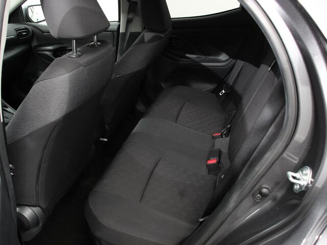 Toyota YARIS 1.5 Hybrid Dynamic Automaat Climate control Cruise control adaptieve LED Achteruitrijcamera Lane assist Apple Carplay/ Android Auto Camera