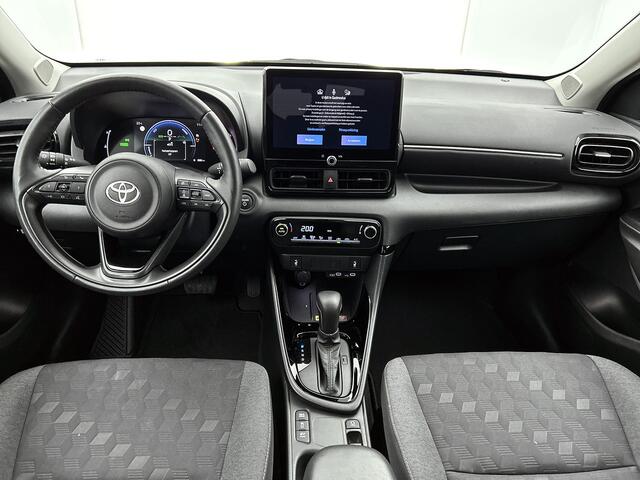 Toyota YARIS 1.5 Hybrid 115 Dynamic Comfort Pack | BTW voertuig | Stoel+stoelverwarming | Dodehoek detectie | Parkeersensoren voor+achter | Apple CarPlay/Android Auto | Cruise Control adaptive |