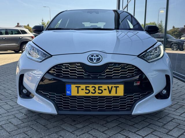 Toyota YARIS 1.5 Hybrid GR Sport | Full LED | Keyless | Carplay | DAB+ | Adaptive Cruise