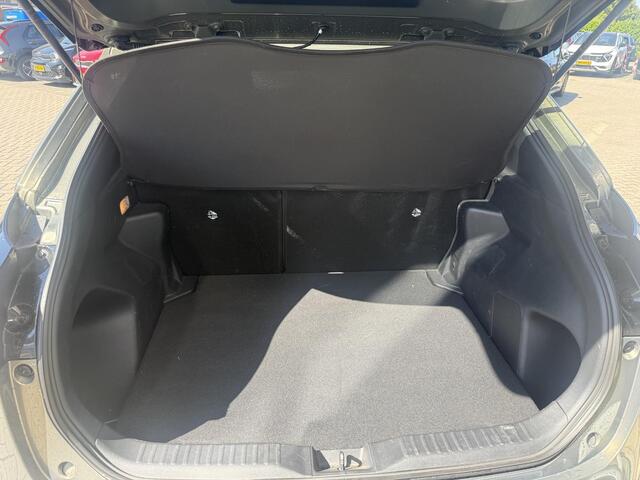 Toyota YARIS Cross 1.5 Hybrid 115 First Edition + trekhaak, 1e eigenaar, NL auto, dealer onderhouden, slechts 32000km!