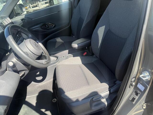 Toyota YARIS Cross 1.5 Hybrid 115 First Edition + trekhaak, 1e eigenaar, NL auto, dealer onderhouden, slechts 32000km!